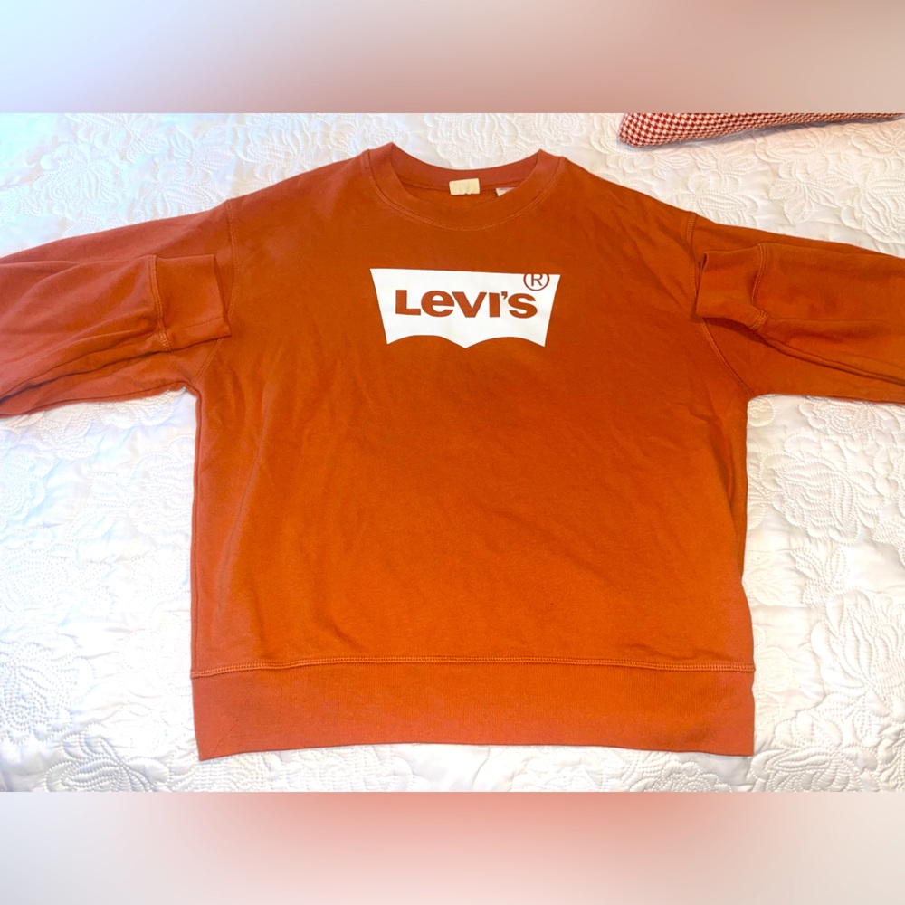 Levi Pullover Crewneck